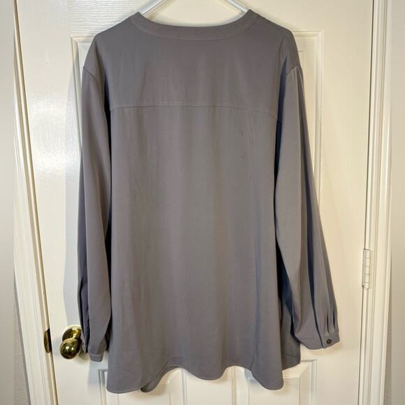 Susan Graver Gray Button Down Shirt - Picture 6 of 9